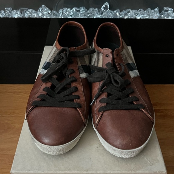 Vintage check low top sneakers. - Picture 3 of 4